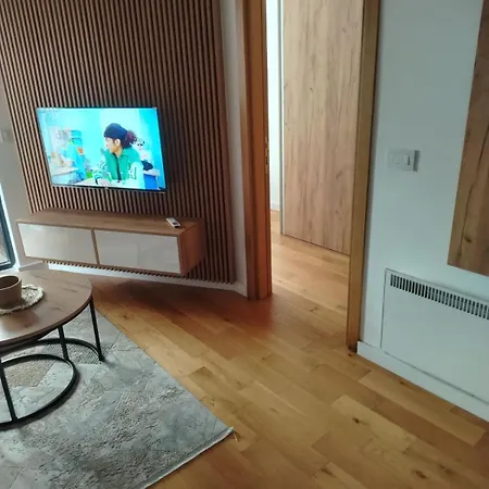 Balkan Square 155 Апартаменты *